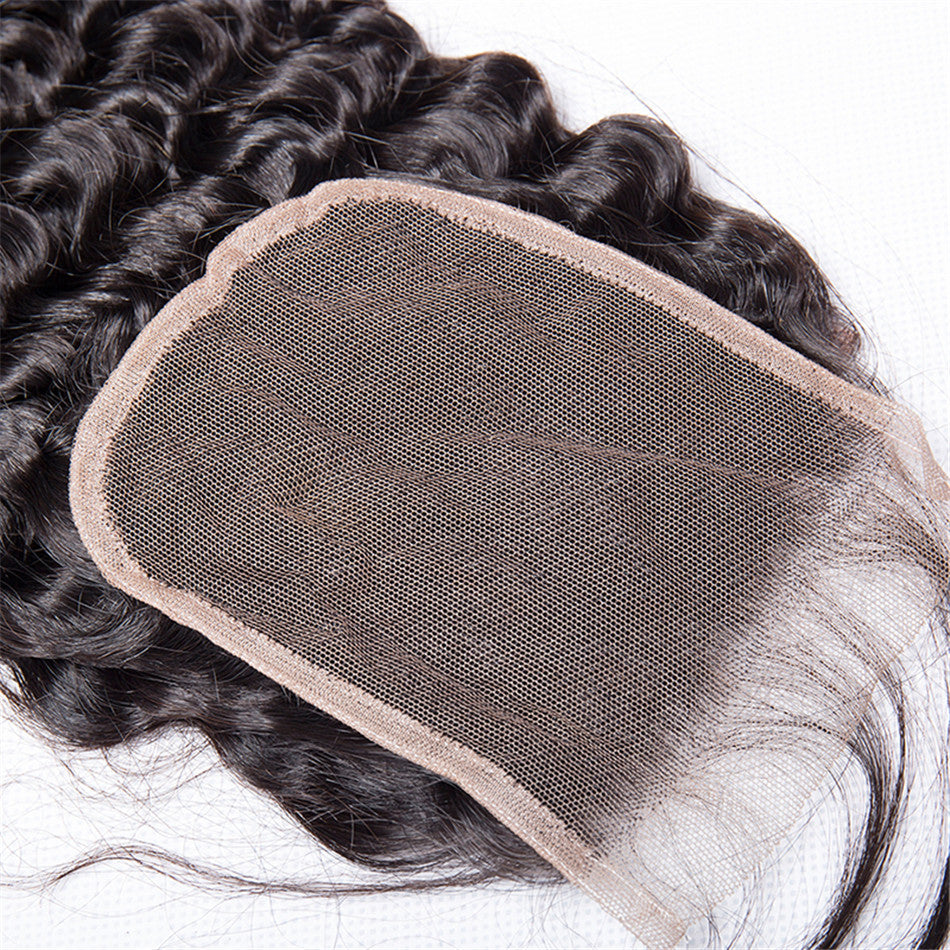 'Dominica' Water Wave Bundles With Closure